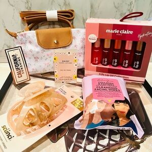 Mini Floral Crossbody and Beauty Bundle NWT
